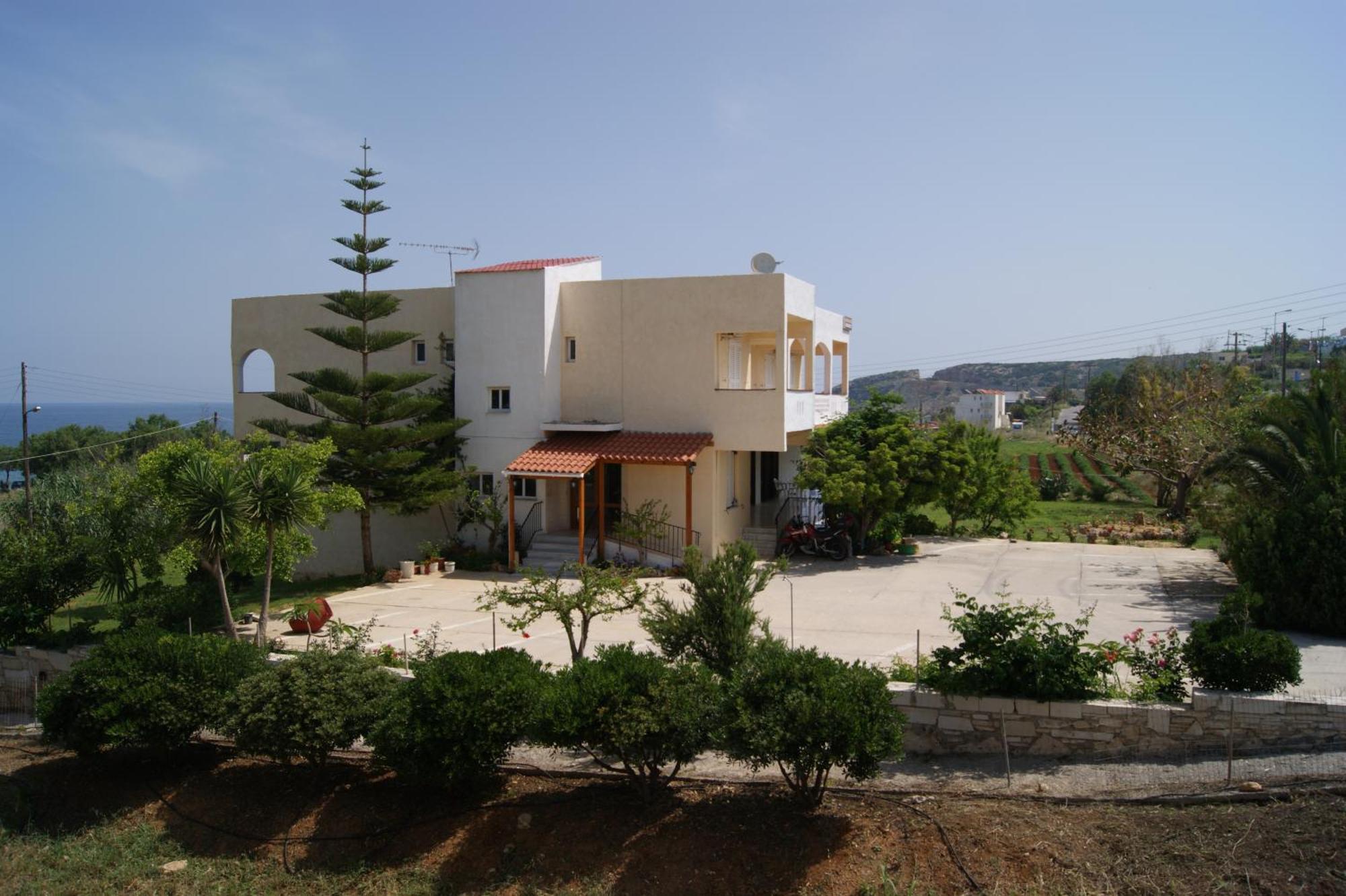 Babis Hotel Скалета Екстериор снимка