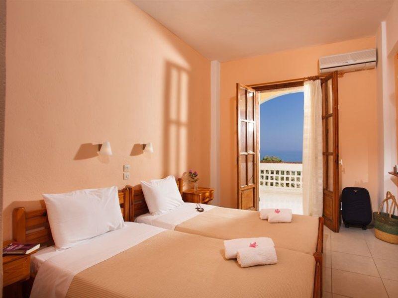 Babis Hotel Скалета Екстериор снимка